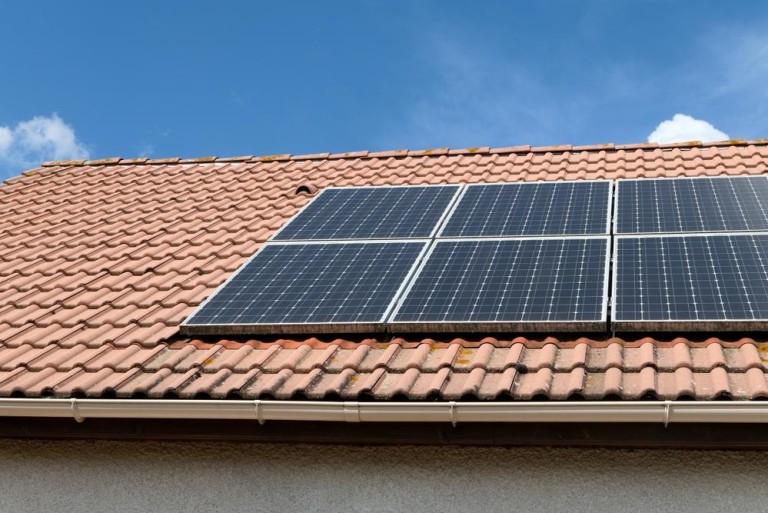 Installer des panneaux solaires à Narrosse, le guide complet