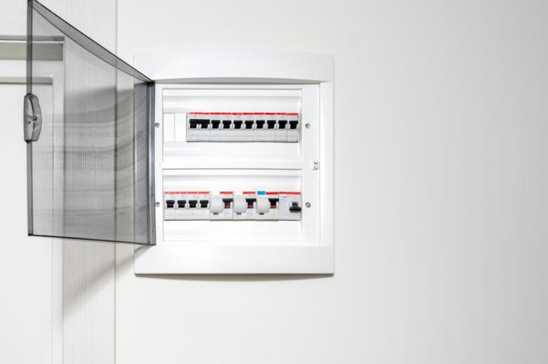 Électricien à Narrosse : comment bien choisir son professionnel ?